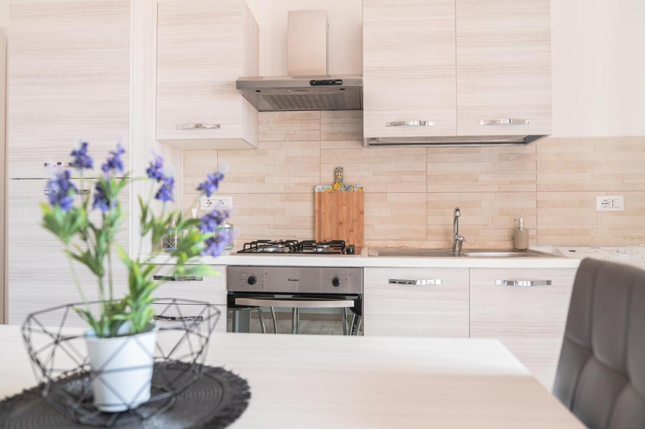 Almi - Guest Apartment Порто-Торрес Экстерьер фото