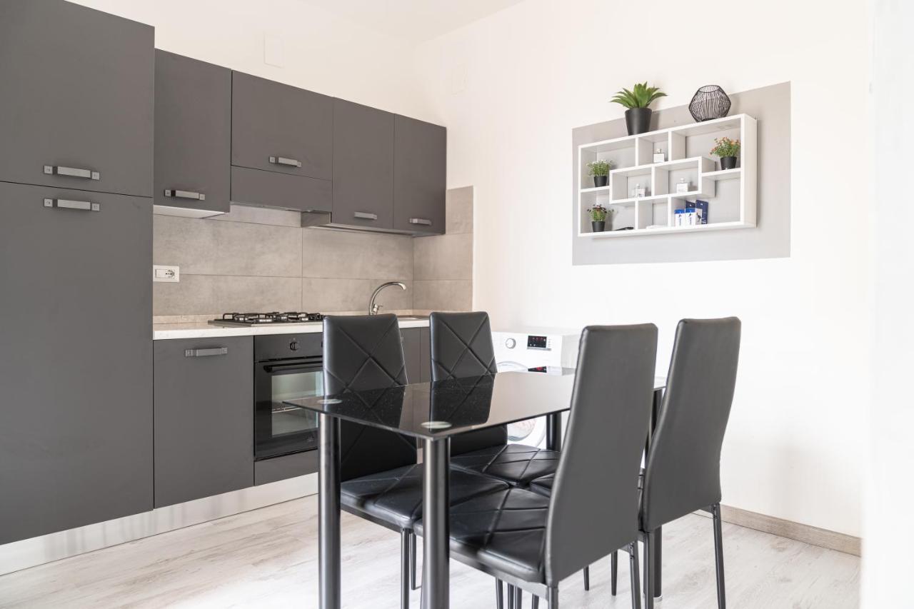 Almi - Guest Apartment Порто-Торрес Экстерьер фото