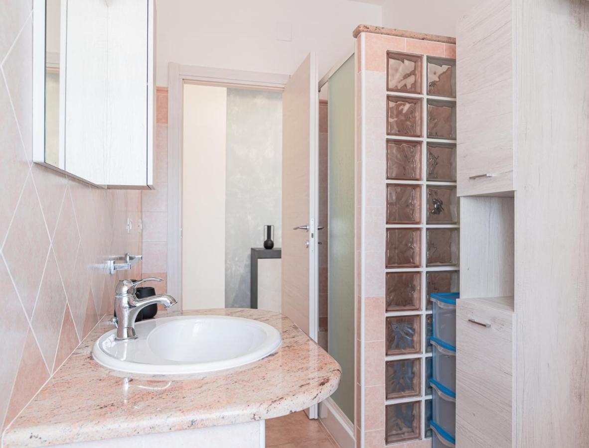 Almi - Guest Apartment Порто-Торрес Экстерьер фото