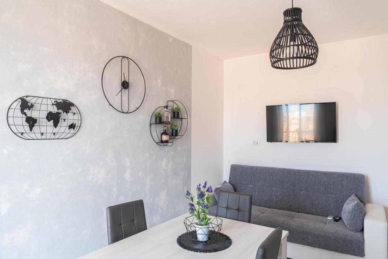 Almi - Guest Apartment Порто-Торрес Экстерьер фото